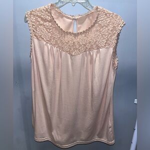 Lace Sleeveless Blouse in Pink